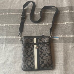 Genuine Coach Heritage Signature Strip Chelsea   Black and Gray Crossbody Bag